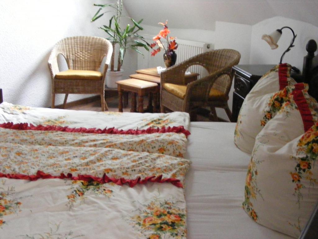 ซุม อัคเทิน ฮิมเมิล Hotel คล็อตเทน ภายนอก รูปภาพ
